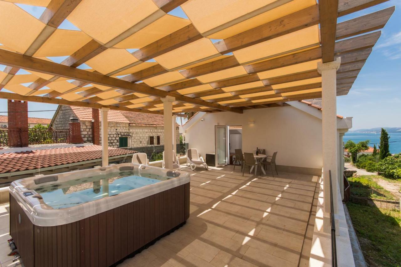 Villa Hurem 特罗吉尔 外观 照片