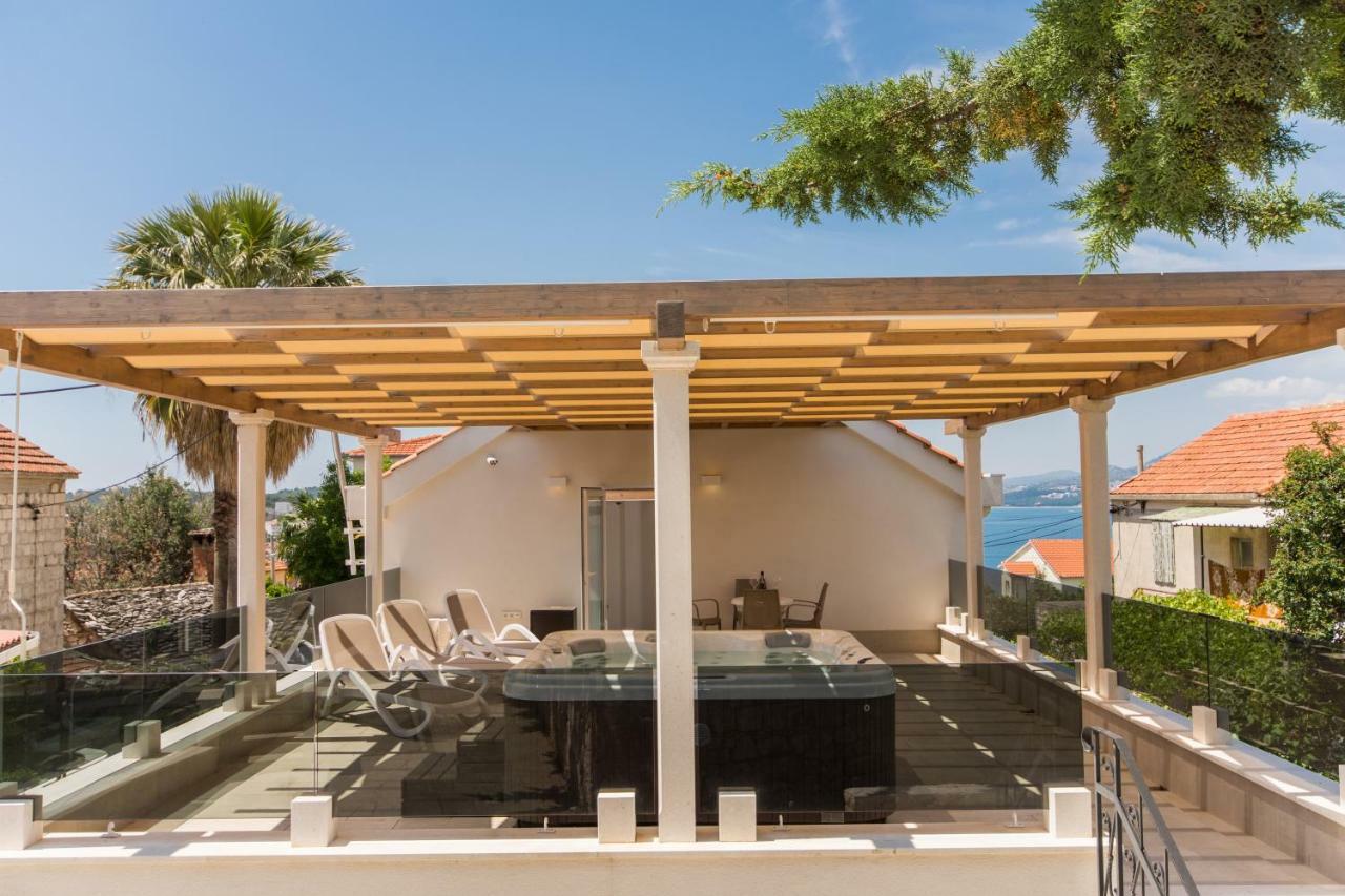Villa Hurem 特罗吉尔 外观 照片